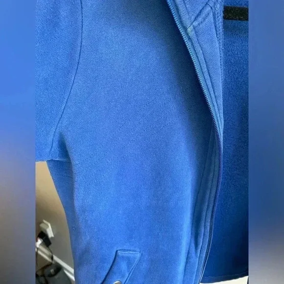 Columbia zip up jacket - Picture 2 of 9